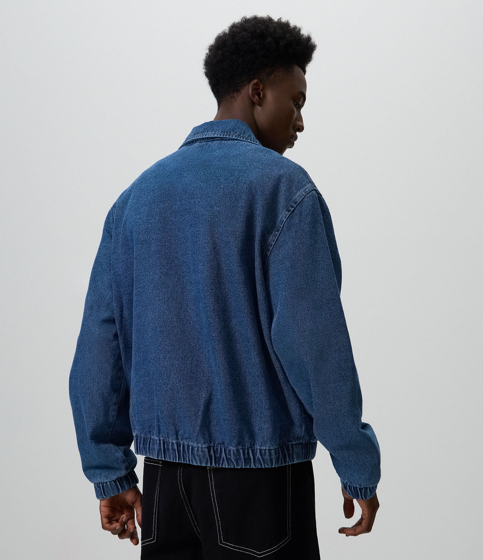 Jaqueta Jeans Bomber com Zíper Azul 3
