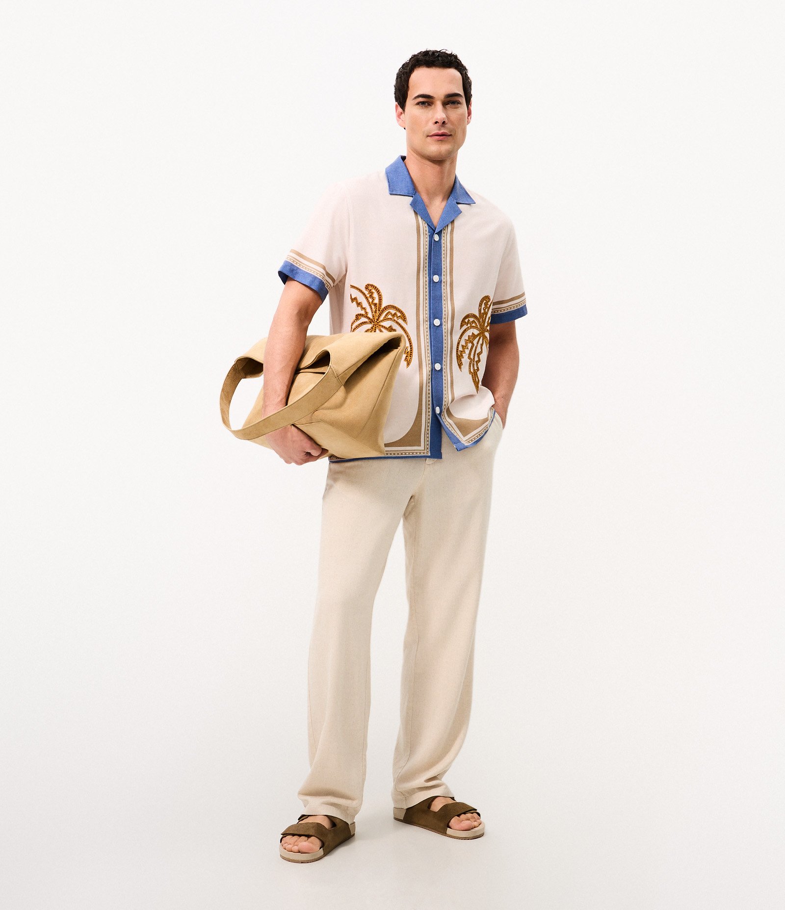 Camisa Boxy Bordado Coqueiro Manga Curta Off White 2