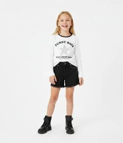Short Infantil em Jeans com Tachas e Barra Desfiada – Tam 5 a 14 Anos
