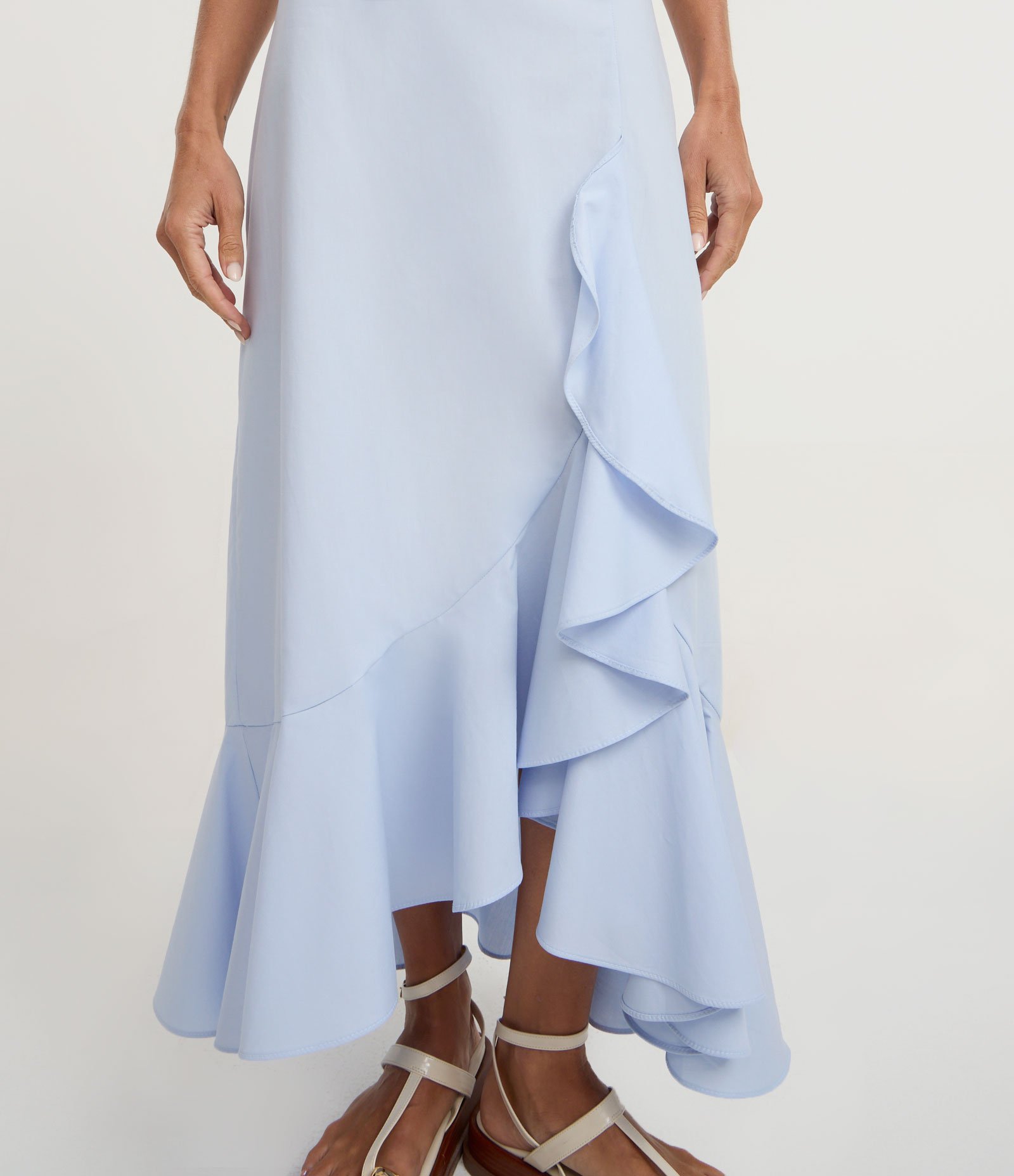 Saia Midi Com Fenda Lateral com Aplicação de Babado Godê Azul 3