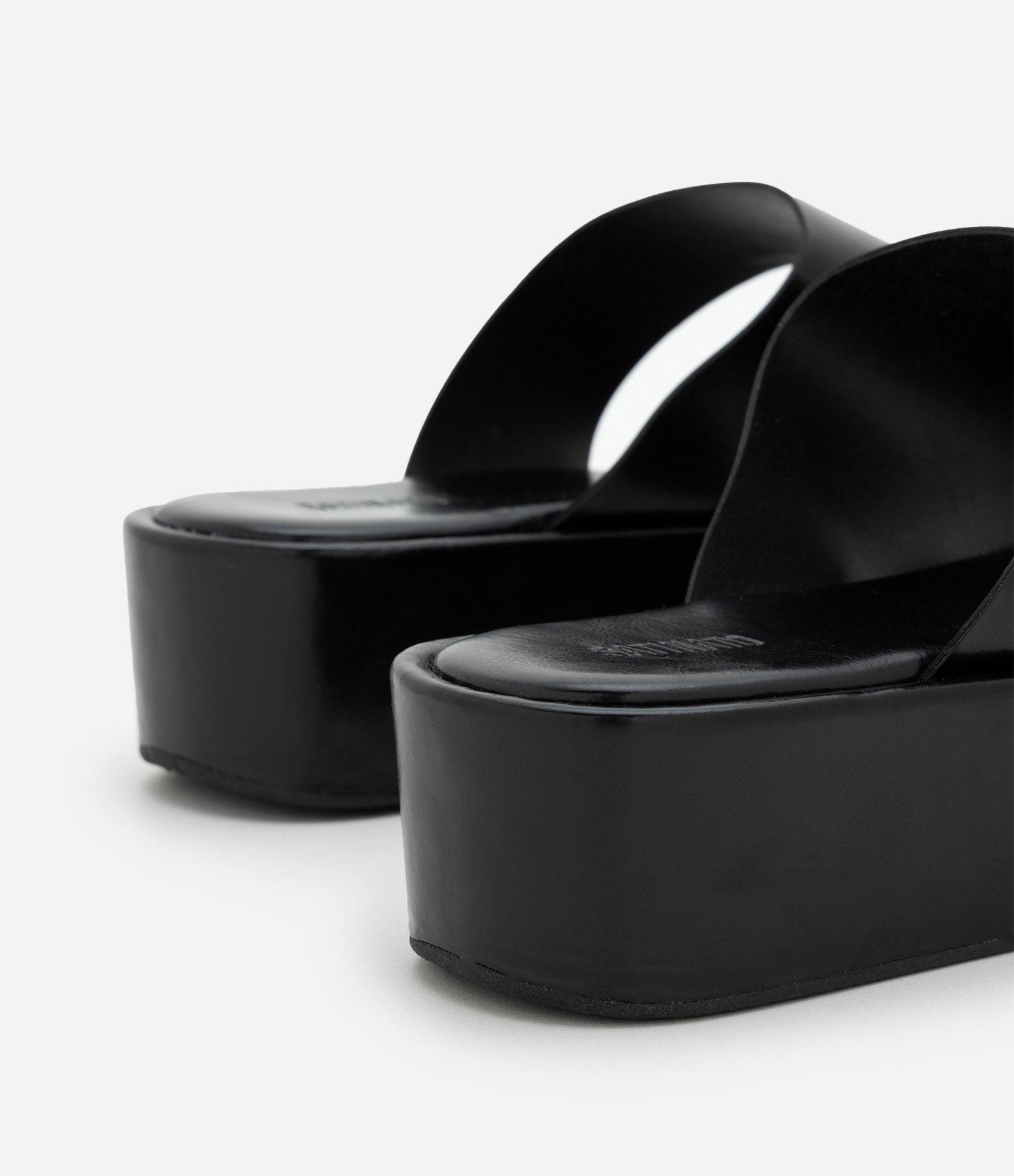Sandália Flatform em PU com Dedeira Preto 6