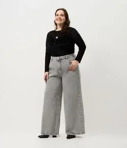 Calça Jeans Wide Cinza com Barra Desfiada