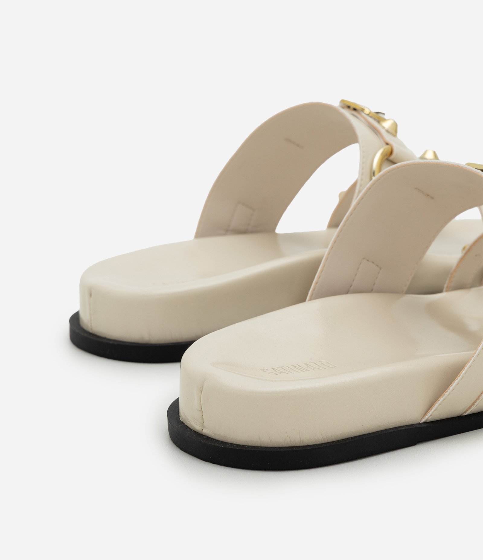 Rasteira Anatômica em PU com Aplicação de Studs Off White 4