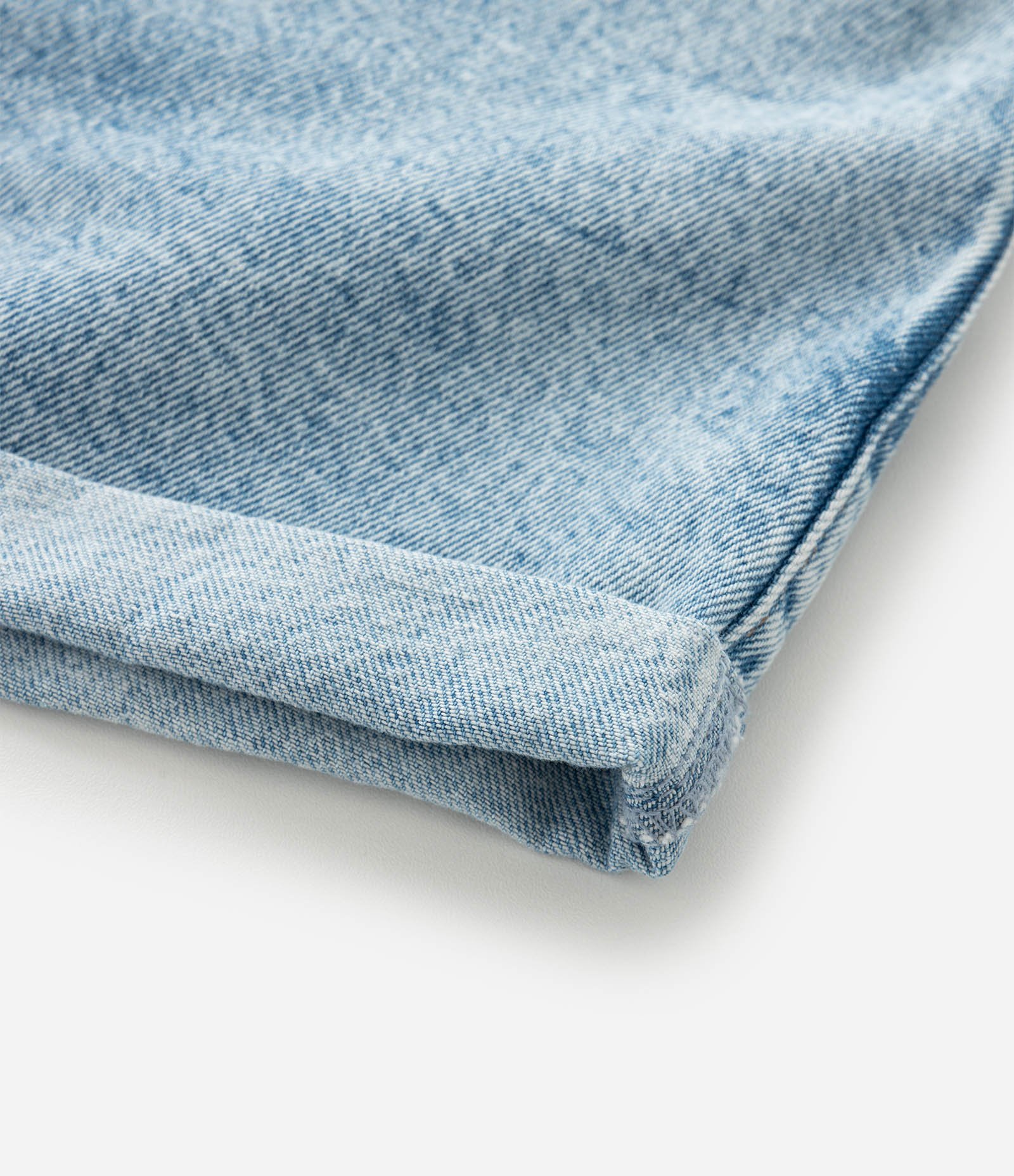 Bermuda Infantil Jeans com Barra Dobrada – Tam 5 a 14 Anos Azul Claro 3