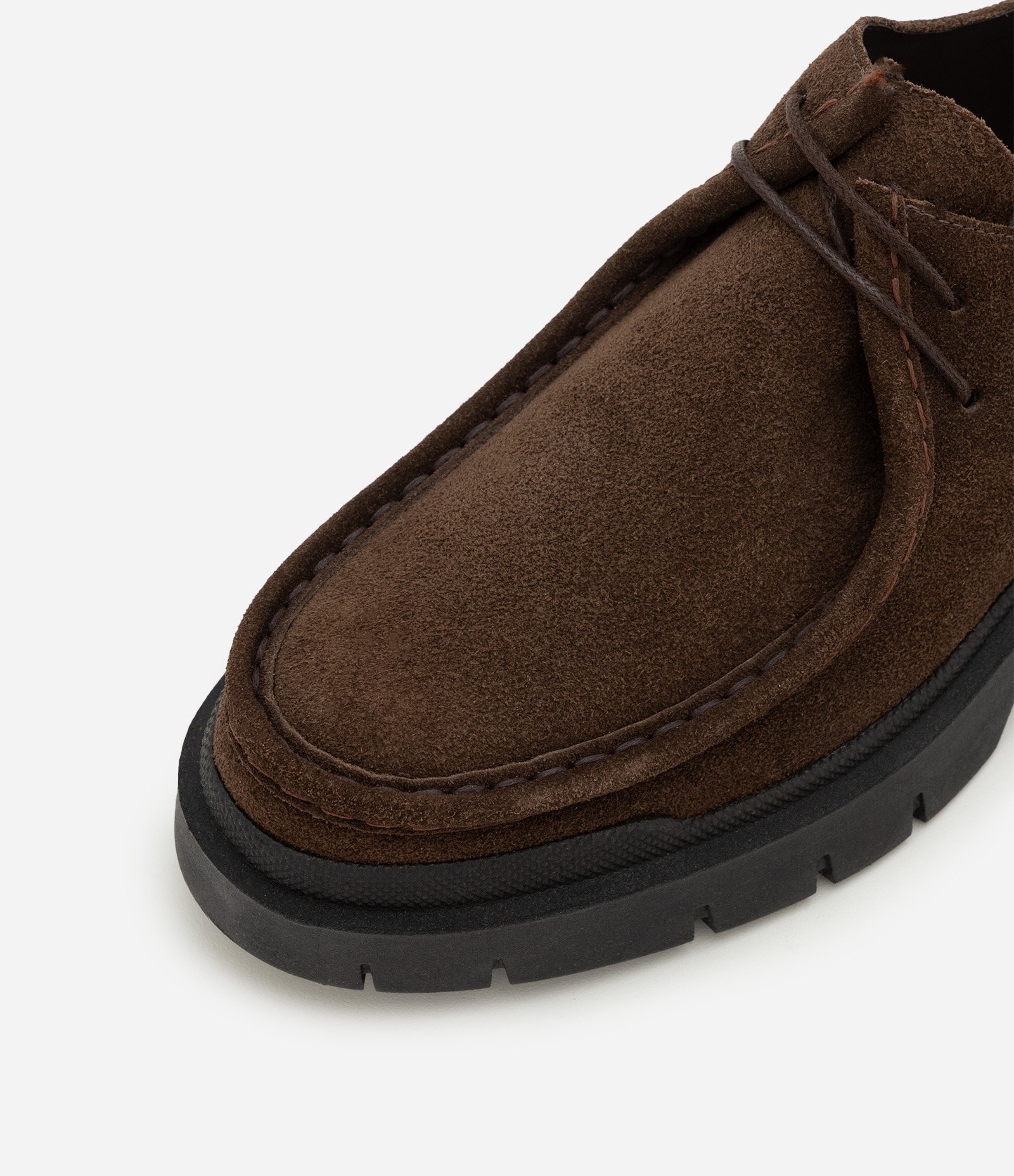 Sapato Moc Toe em Couro com Sola Tratorada Marrom 3