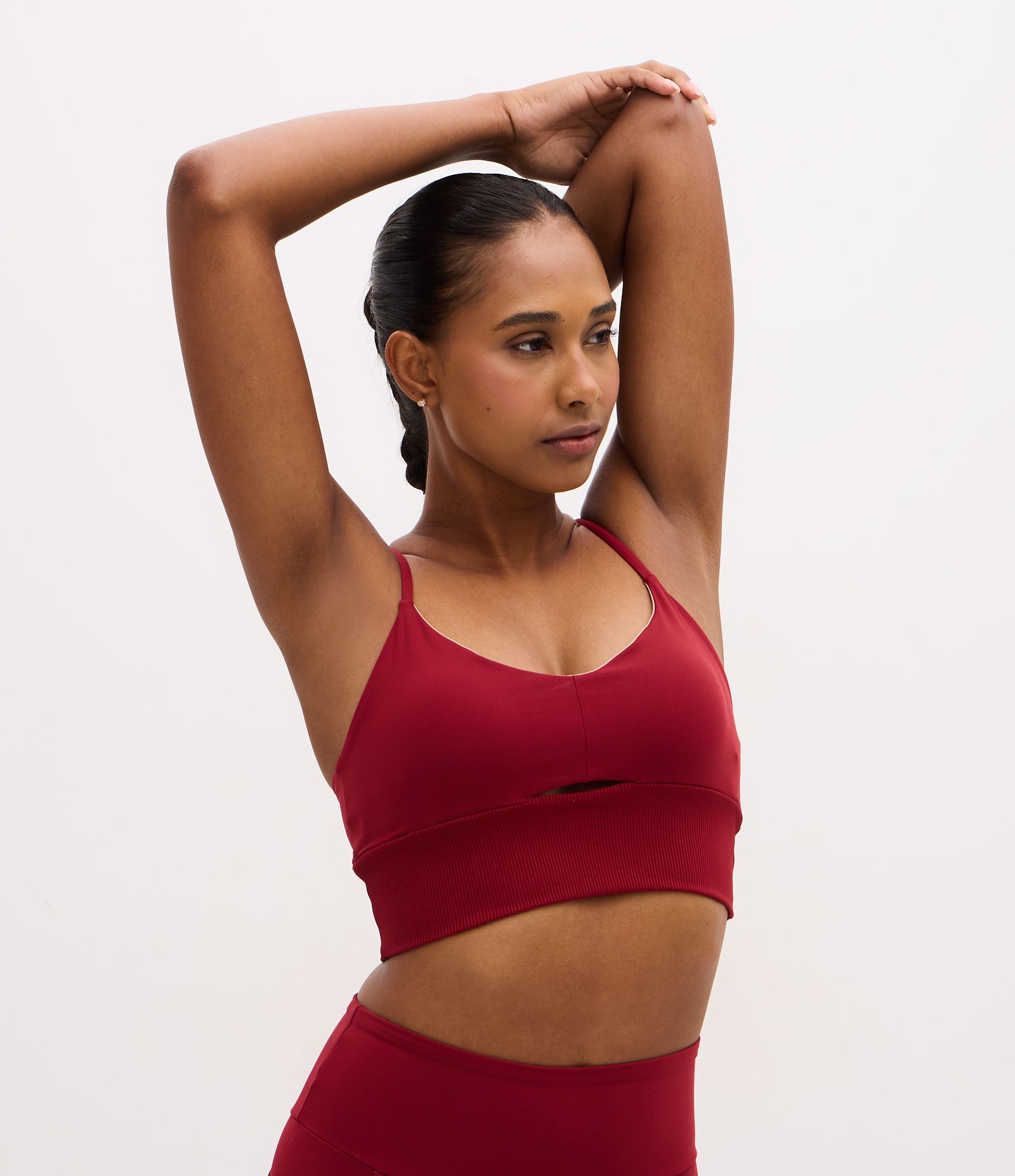 Top Esportivo em Poliamida com Bojo e Detalhe Vazado no Busto Vermelho 1