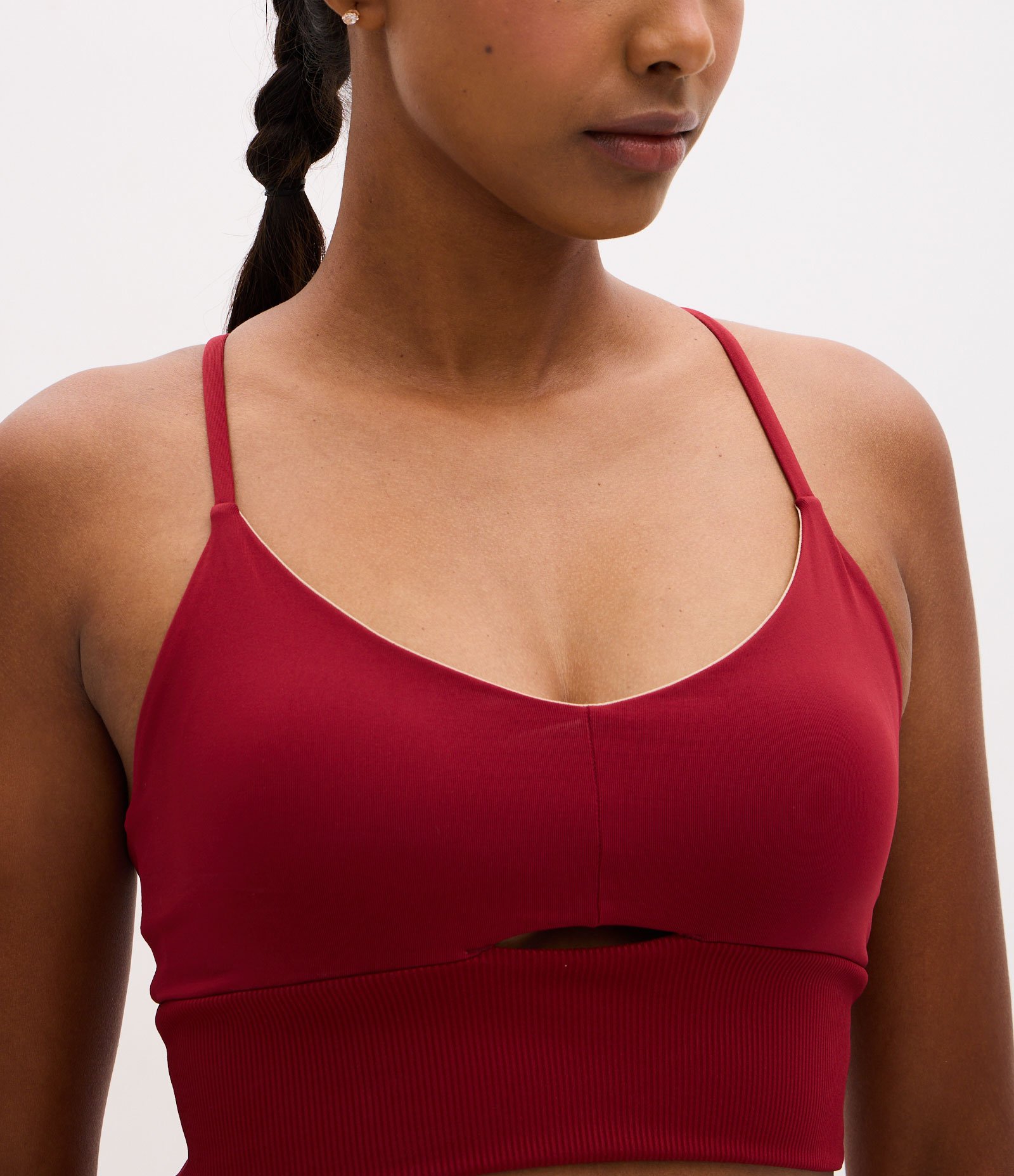 Top Esportivo em Poliamida com Bojo e Detalhe Vazado no Busto Vermelho 3