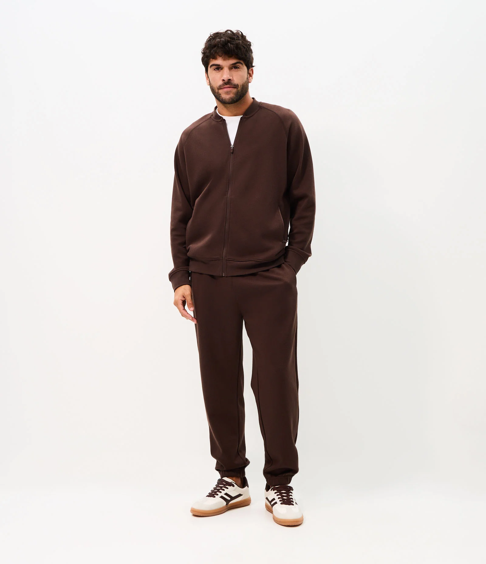 Calça Jogger Relaxed Esportiva com Cordão Marrom 1