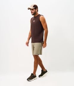 Bermuda Esportiva com Cordão Contrastante e Bolso