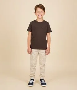 Camiseta Infantil em Algodão com Lettering Embossed – Tam 5 a 14 Anos