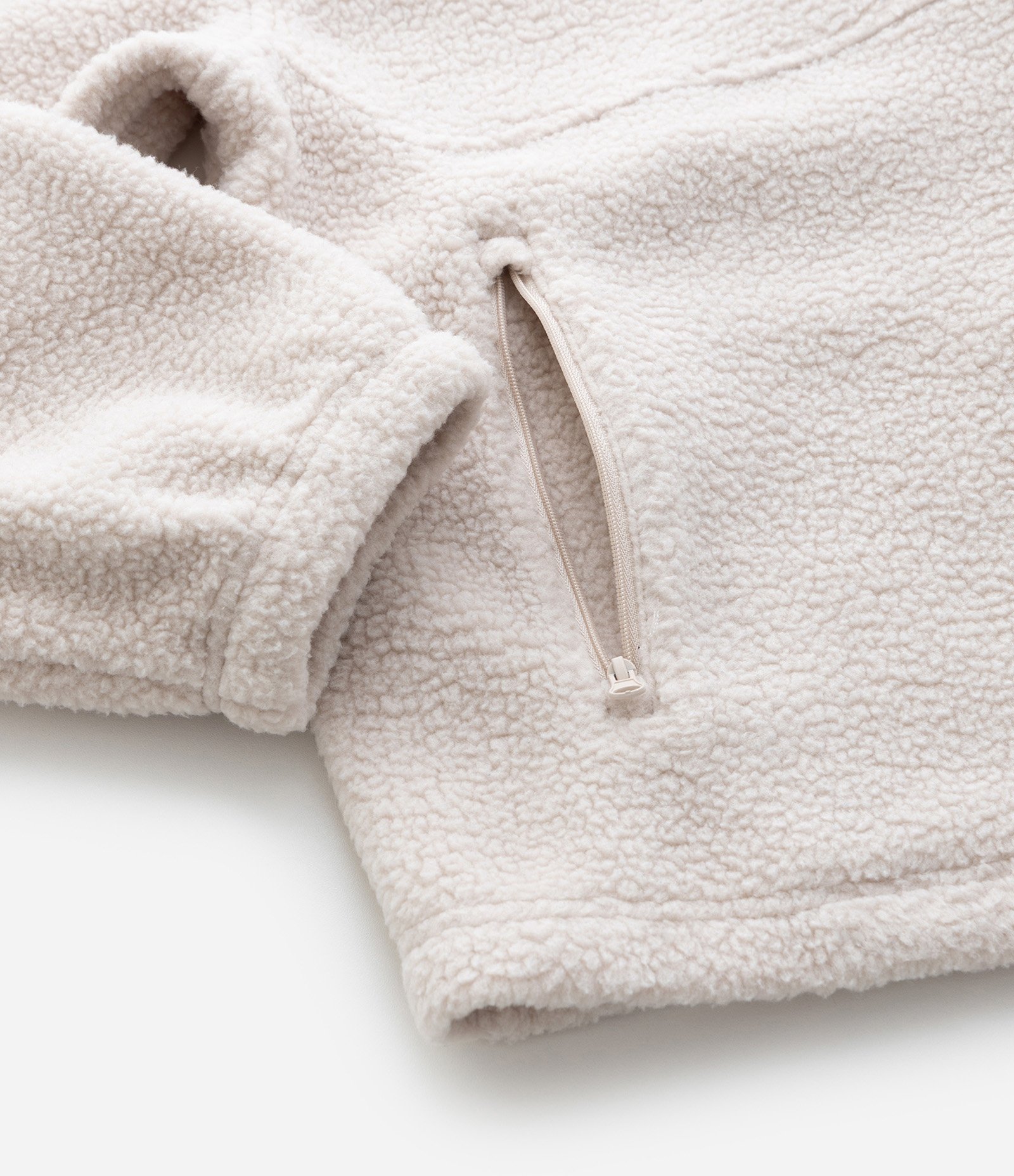 Jaqueta Esportiva em Sherpa com Gola Alta Curve & Plus Size Bege 4