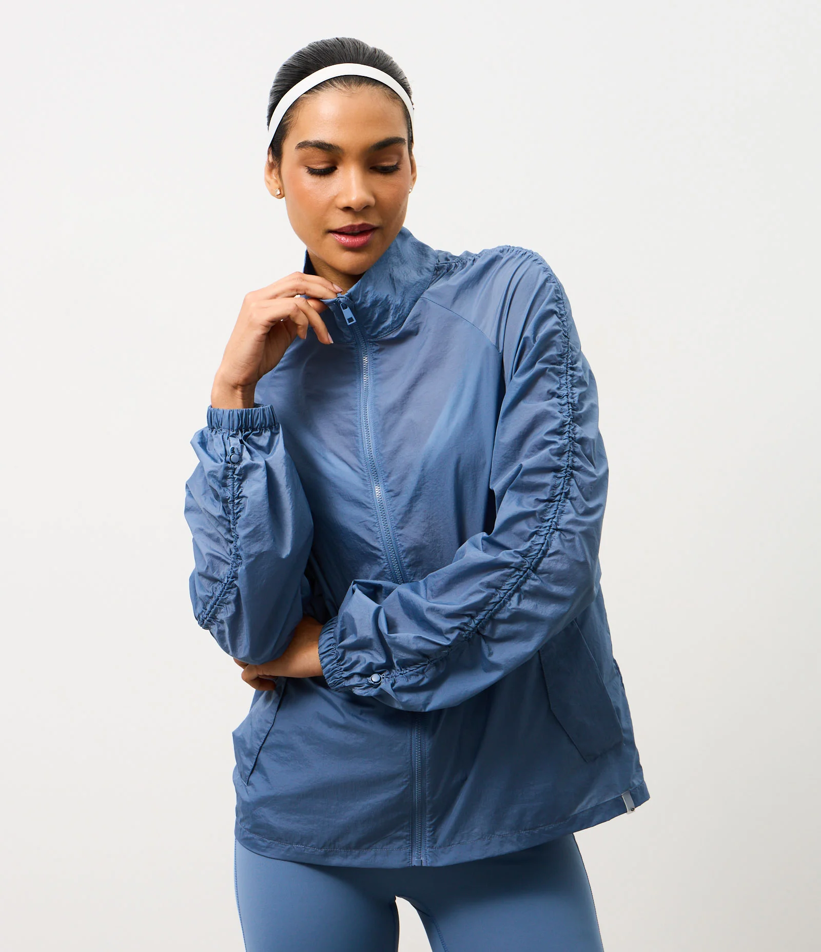 Jaqueta Parka Esportiva com Franzido Lateral Azul 2