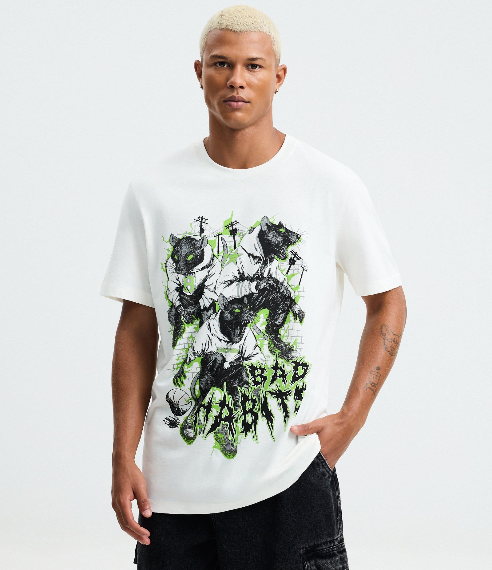 Camiseta Manga Curta com Estampa Bad Habits Branco 1