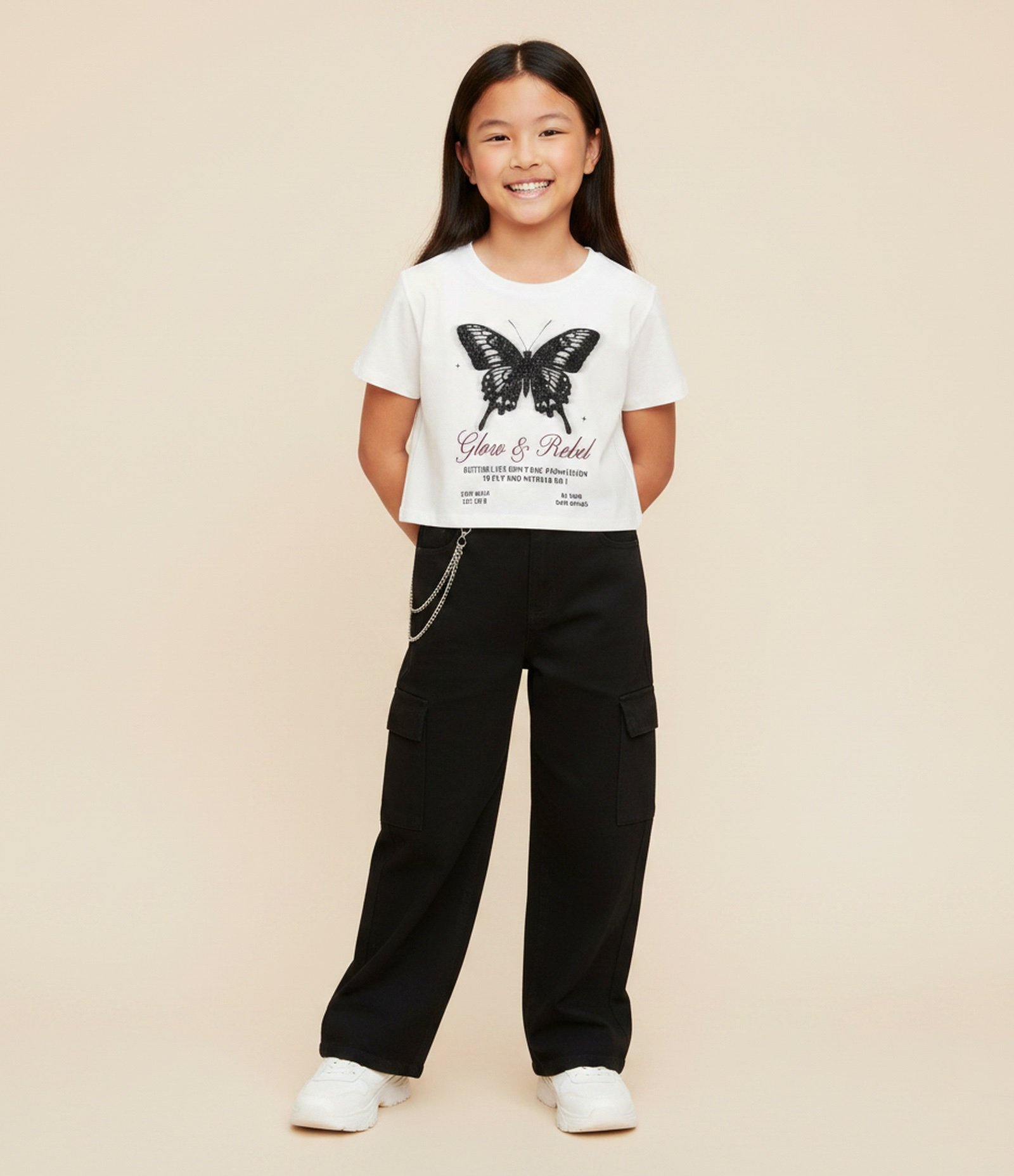 Camiseta Boxy Infantil Estampa Borboleta com Mini Tachas – Tam 5 a 16 Anos Off White 1