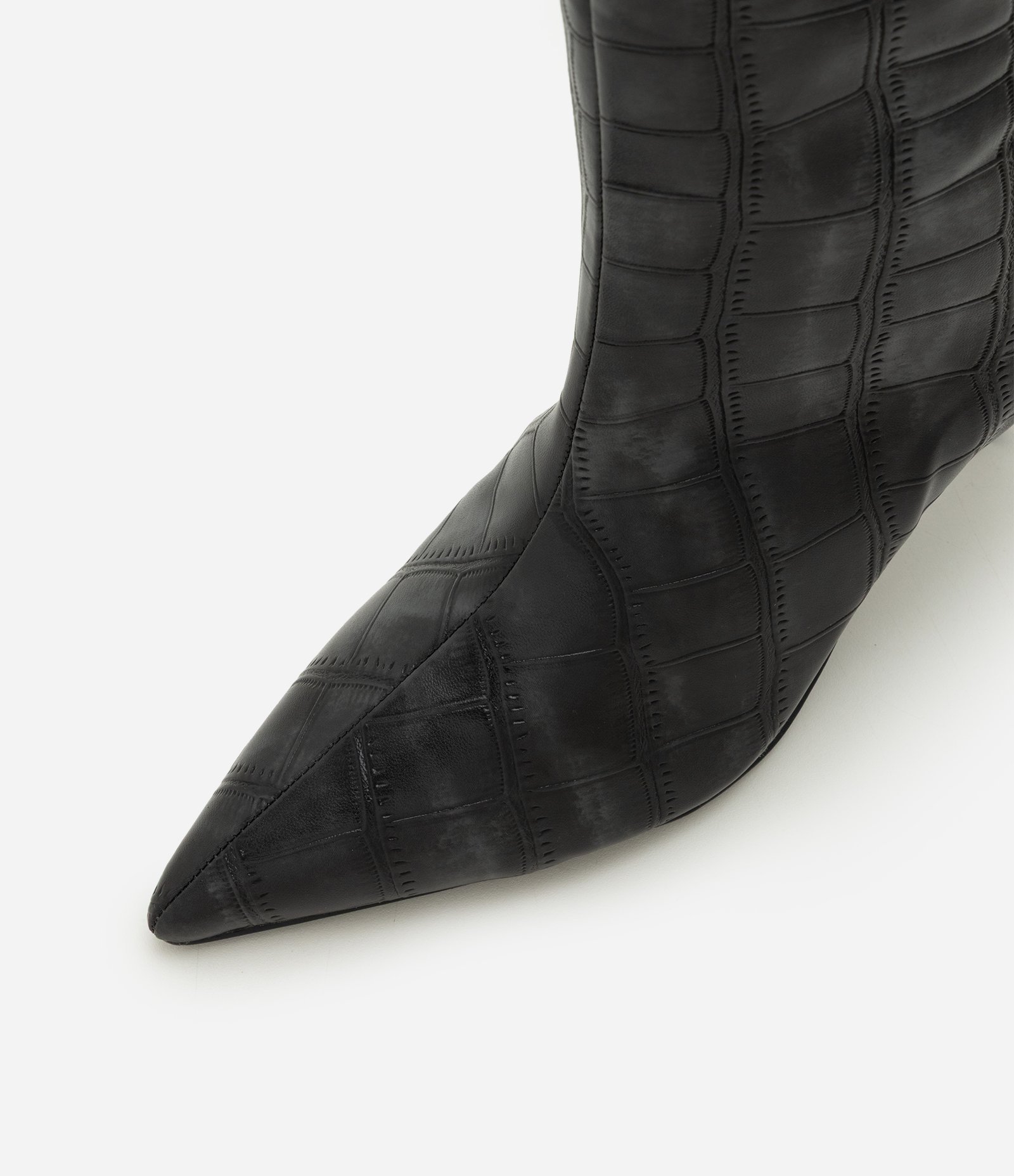 Bota Cano Longo em PU com Textura Croco Preto 6