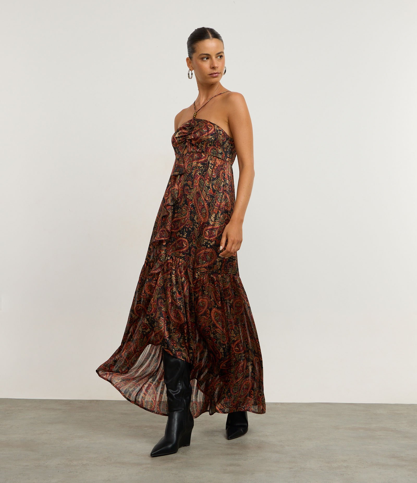 Bota Cano Longo em PU com Salto Anabela e Bico Fino Preto 7