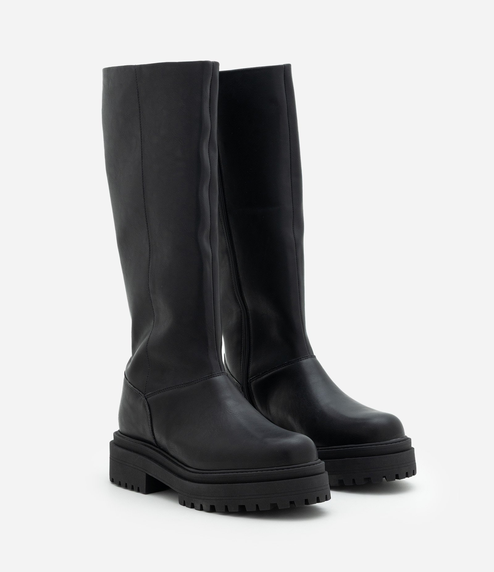 Bota Cano Alto em PU com Sola Tratorada Preto 2