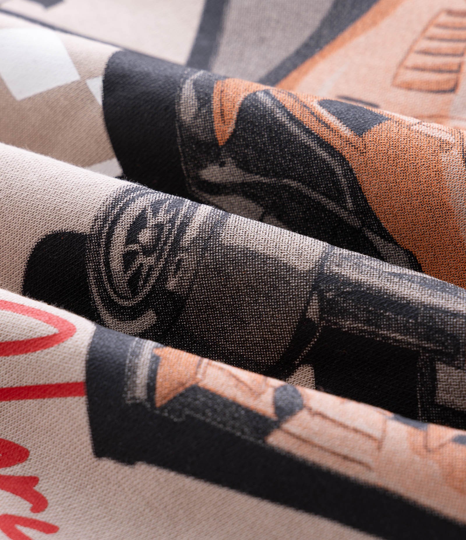 Moletom com Estampa F1 Victory & Glory e Capuz Bege 7