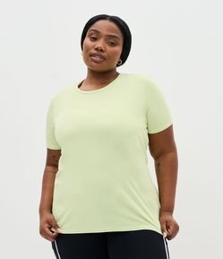 Camiseta Esportiva com Tecnologia Dry Curve & Plus Size