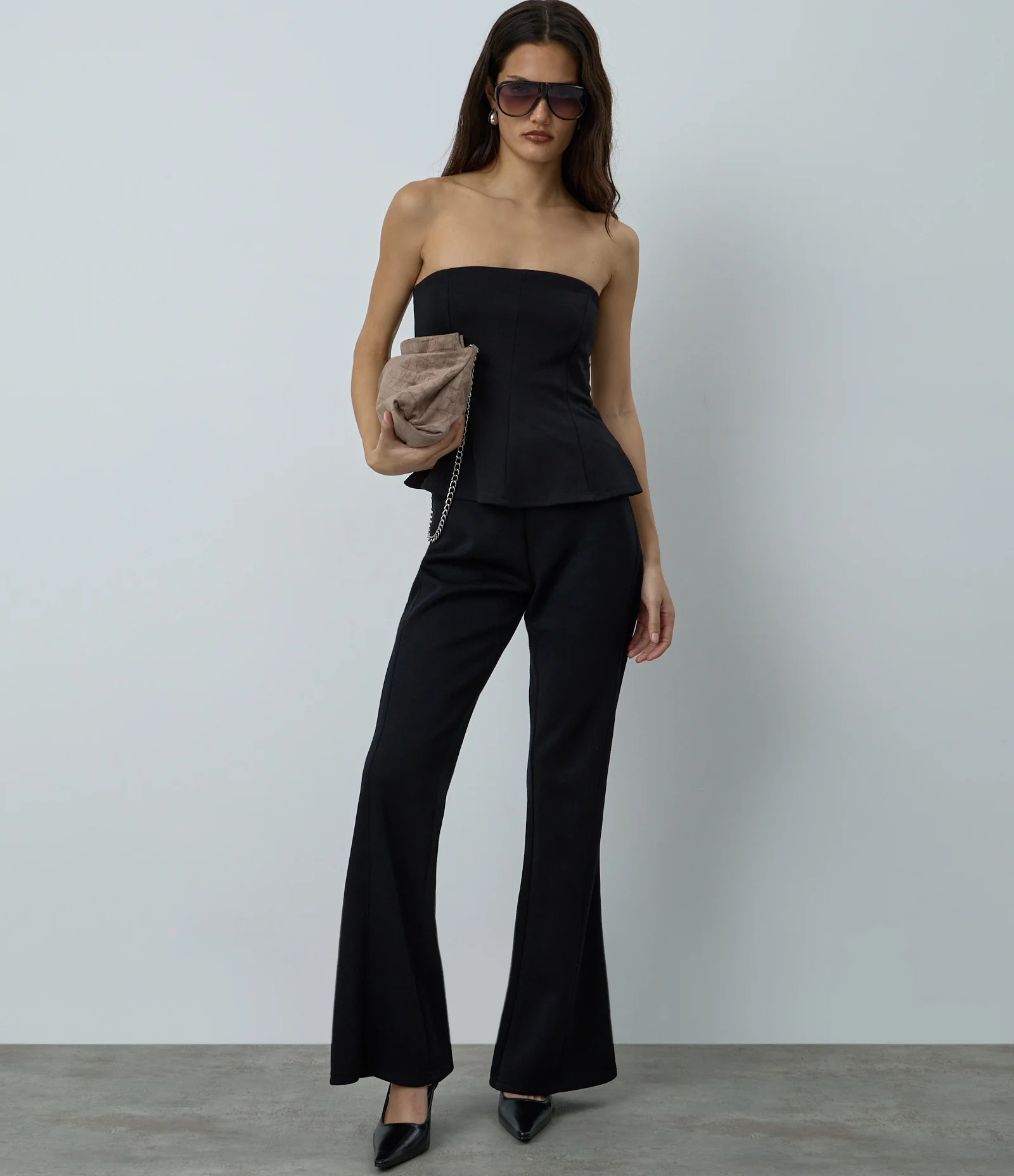 Blusa Tomara que Caia em Ponto Roma com Barra Peplum Preto 2