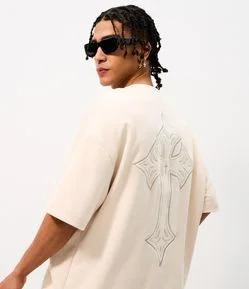 Camiseta Masculina Oversized Suede Cruz nas Costas