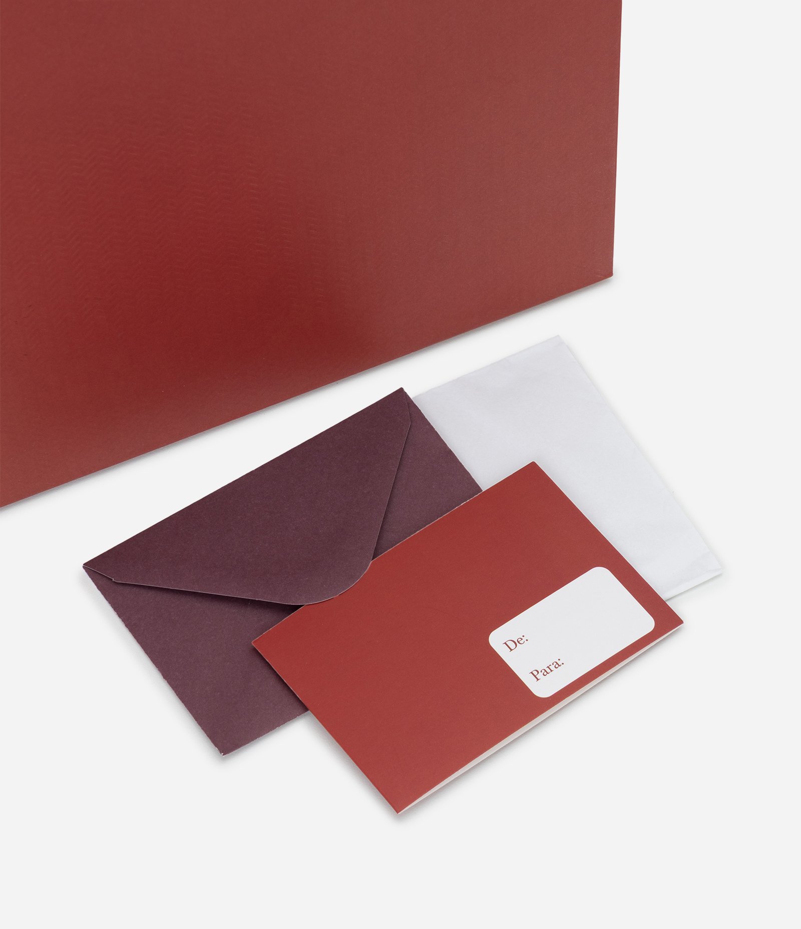 Embalagem de Presente Média Texturizada com Envelope Vermelho 4
