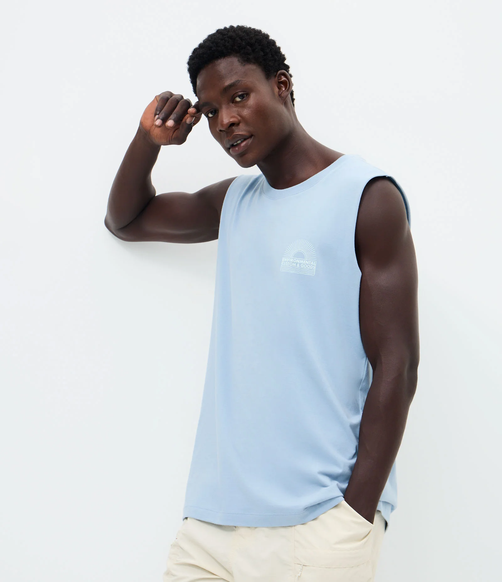 Regata Comfort com Estampa Coqueiro e Sol Azul 1