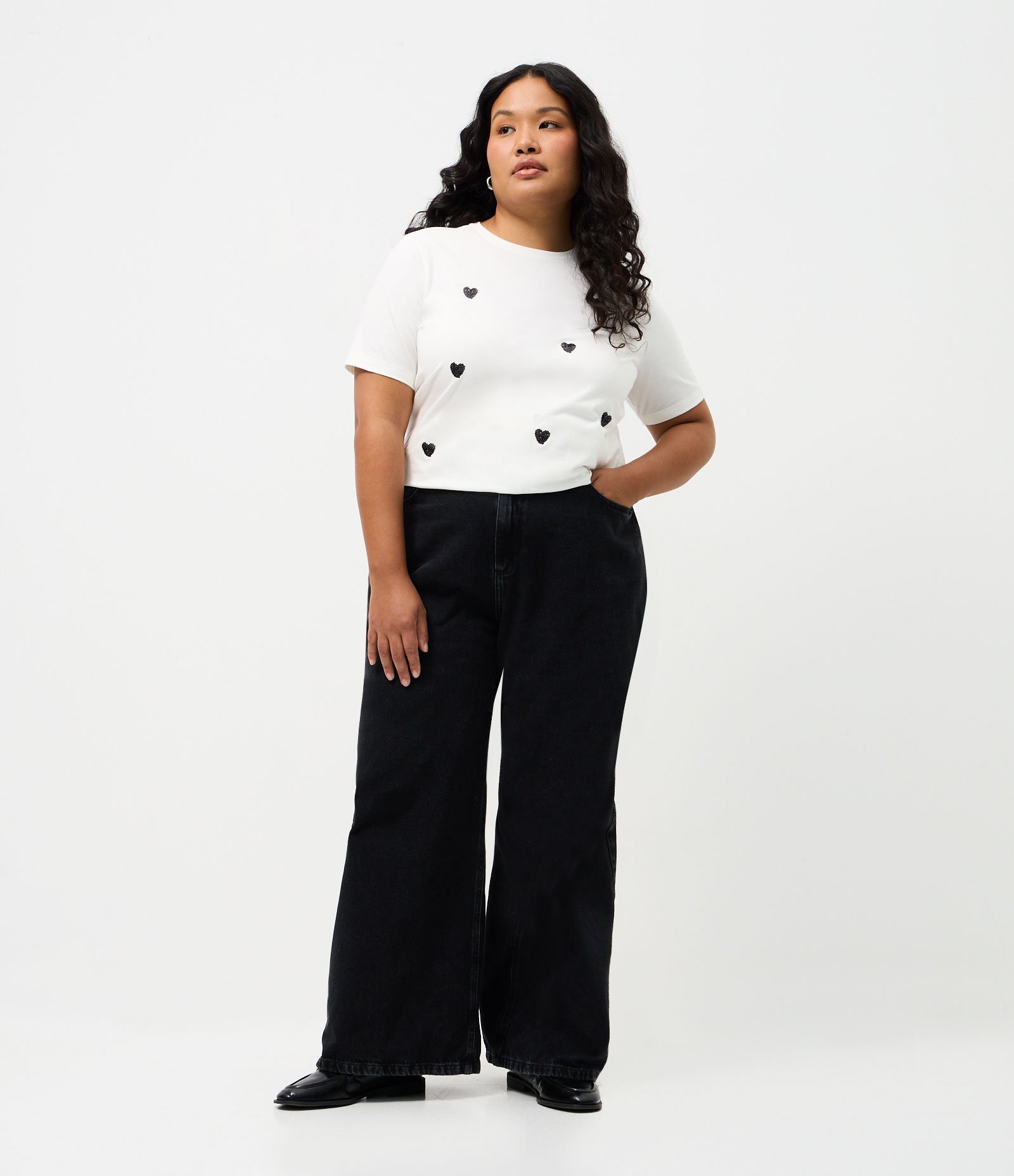 Blusa Manga Curta com Corações em Paetê Curve & Plus Size Off White 2