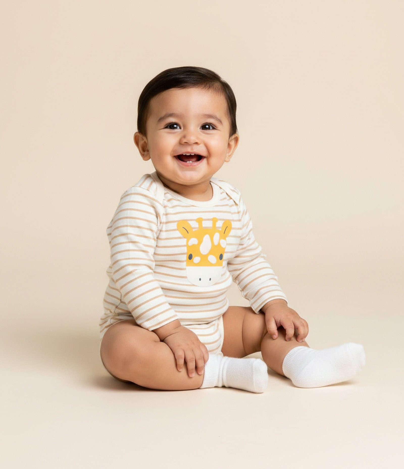 Body Infantil Listrado com Estampa Girafa – Tam 0 a 18 Meses Bege Claro 1