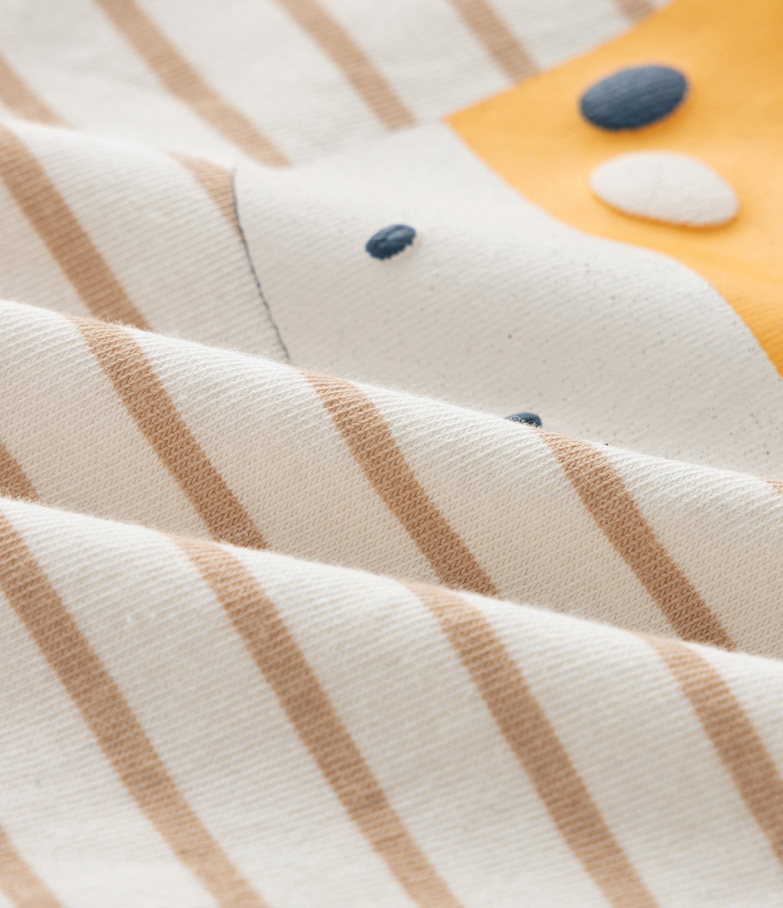 Body Infantil Listrado com Estampa Girafa – Tam 0 a 18 Meses Bege Claro 4