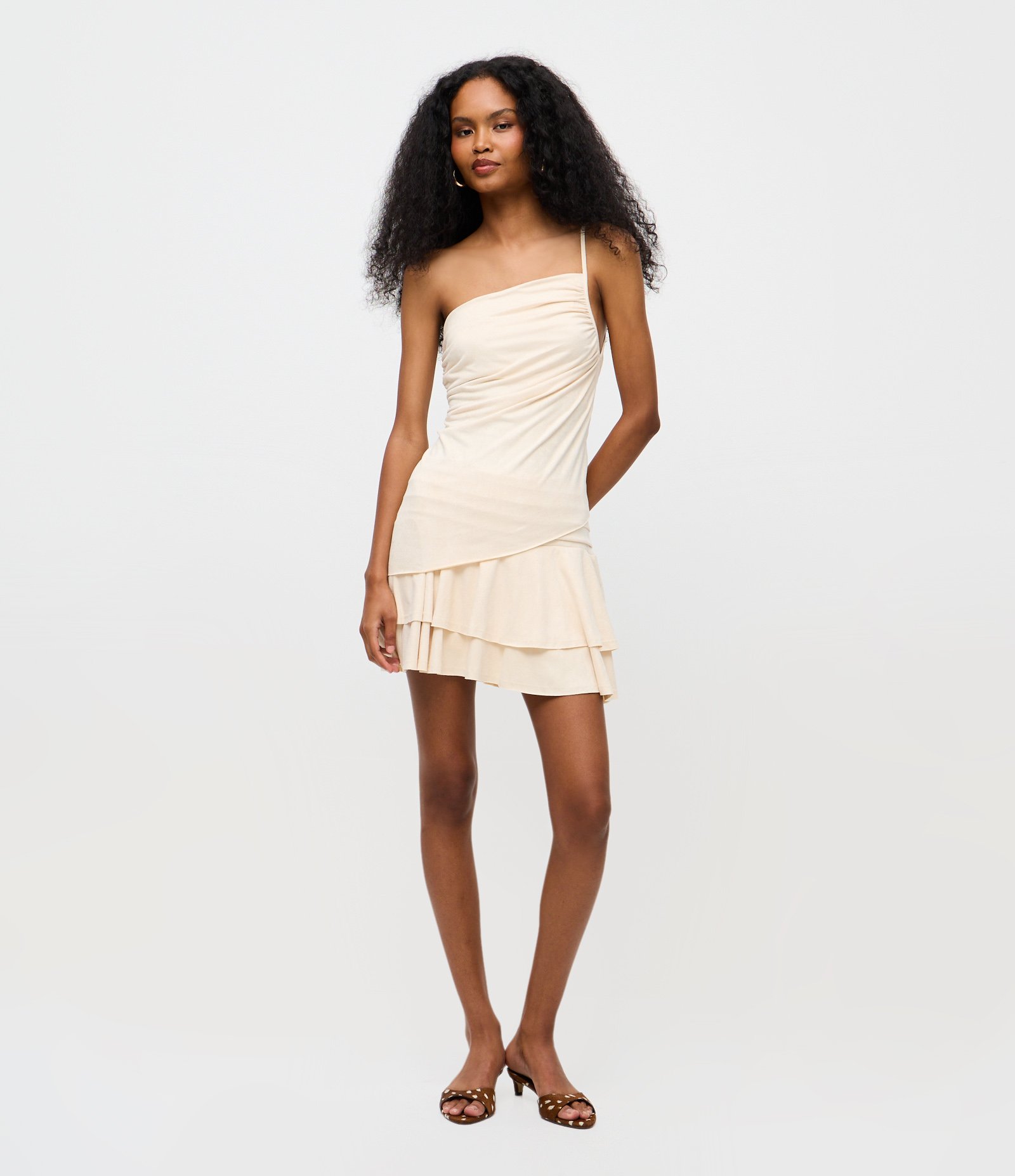 Saia Curta Evasê em Suede com Babados Off White 1