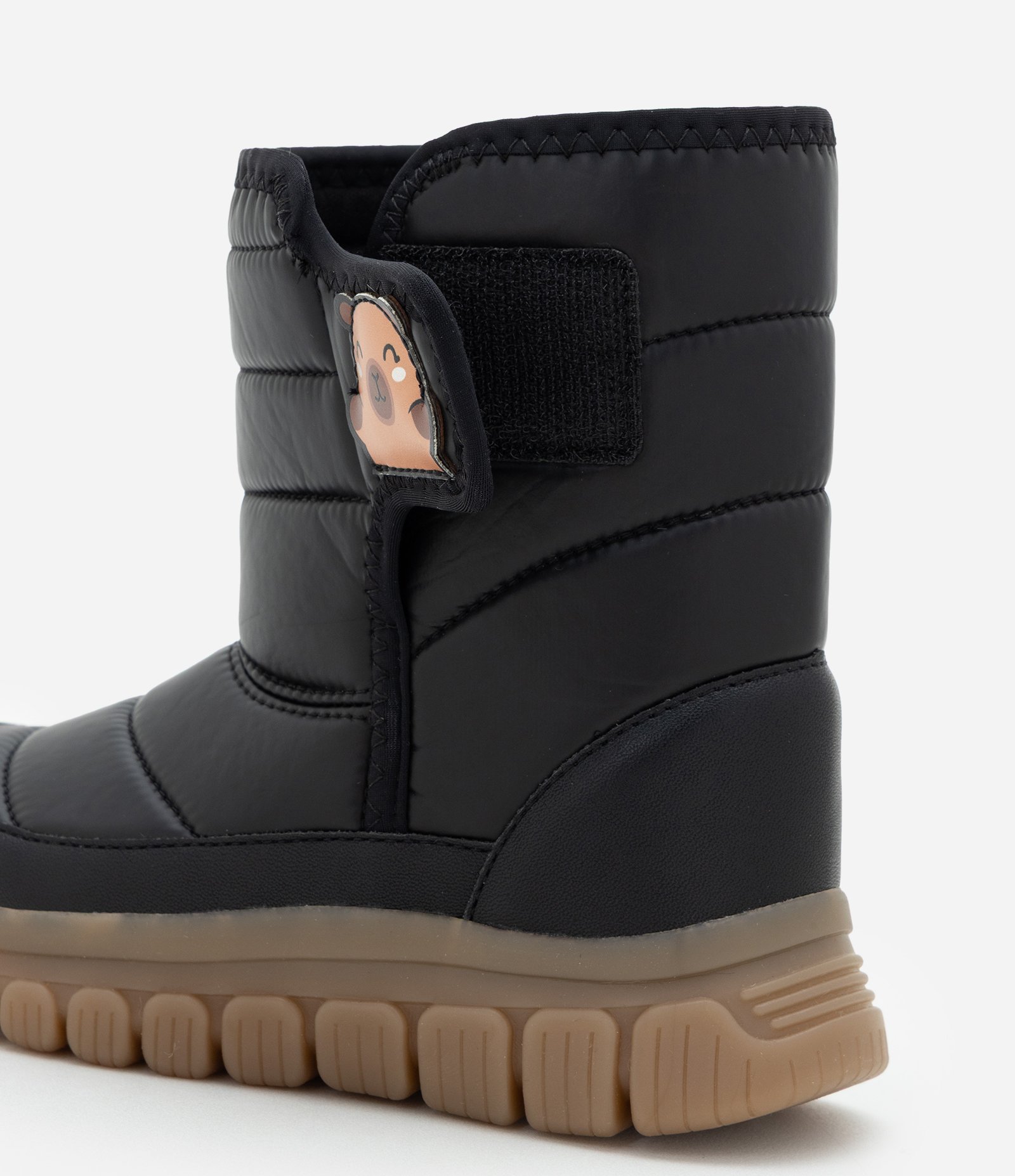 Bota Infantil Comfy com Patch de Capivara e LED – Tam 20 a 27 Preto 5