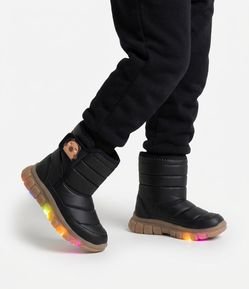 Bota Infantil Comfy com Patch de Capivara e LED – Tam 20 a 27