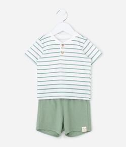 Conjunto Infantil com Camiseta Listrada e Bermuda – Tam 0 a 18 Meses