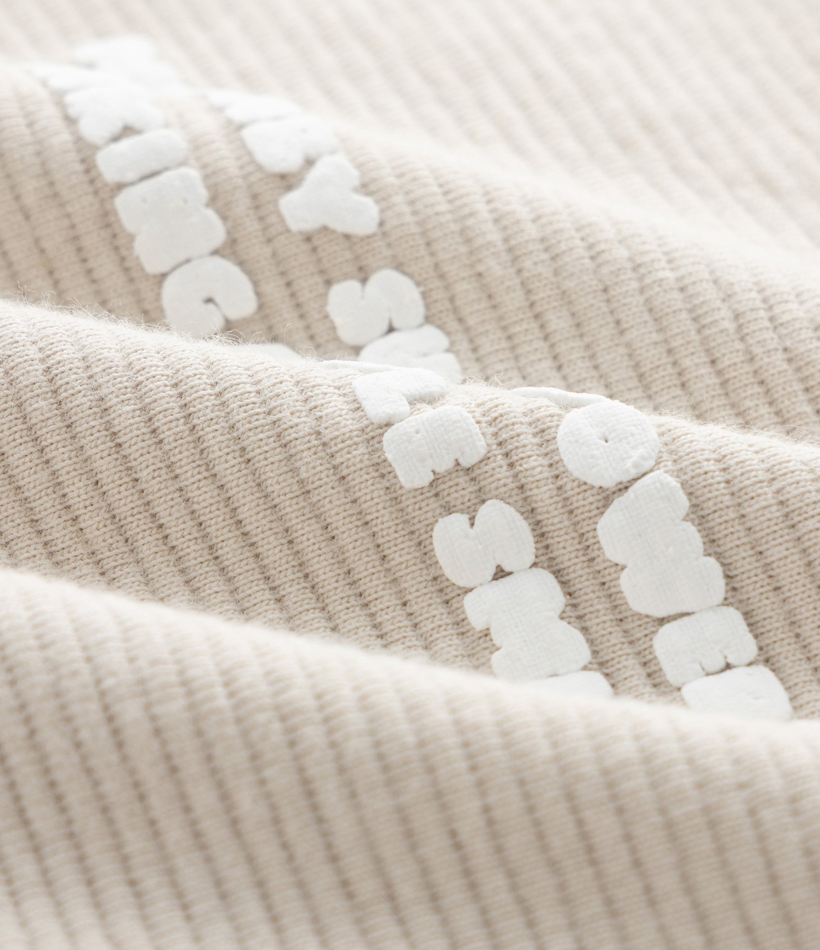 Conjunto Infantil Blusa e Short com Lettering em Relevo – Tam 0 a 18 Meses Bege Claro 7