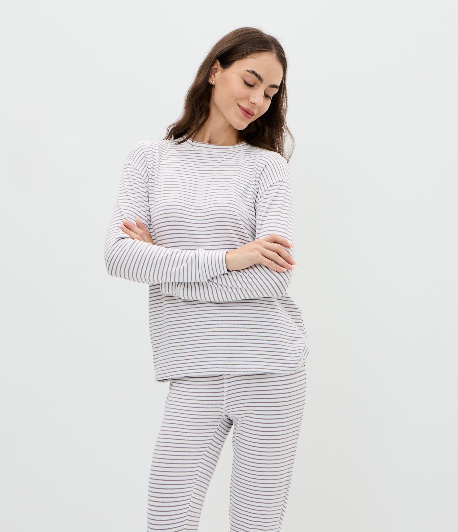 Pijama Longo em Tricô com Estampa de Listras Branco 2