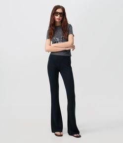 Calça Flare em Microfibra com Cós Largo