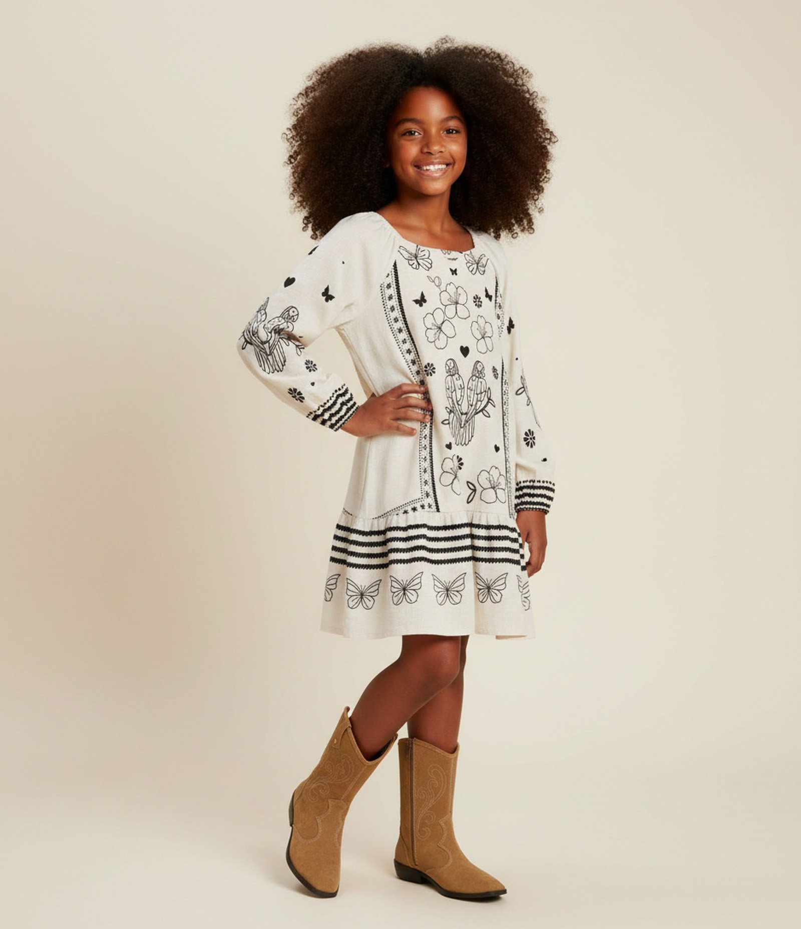 Vestido Infantil em Viscolinho com Estampa Tropical – Tam 5 a 14 Anos Bege Claro 1