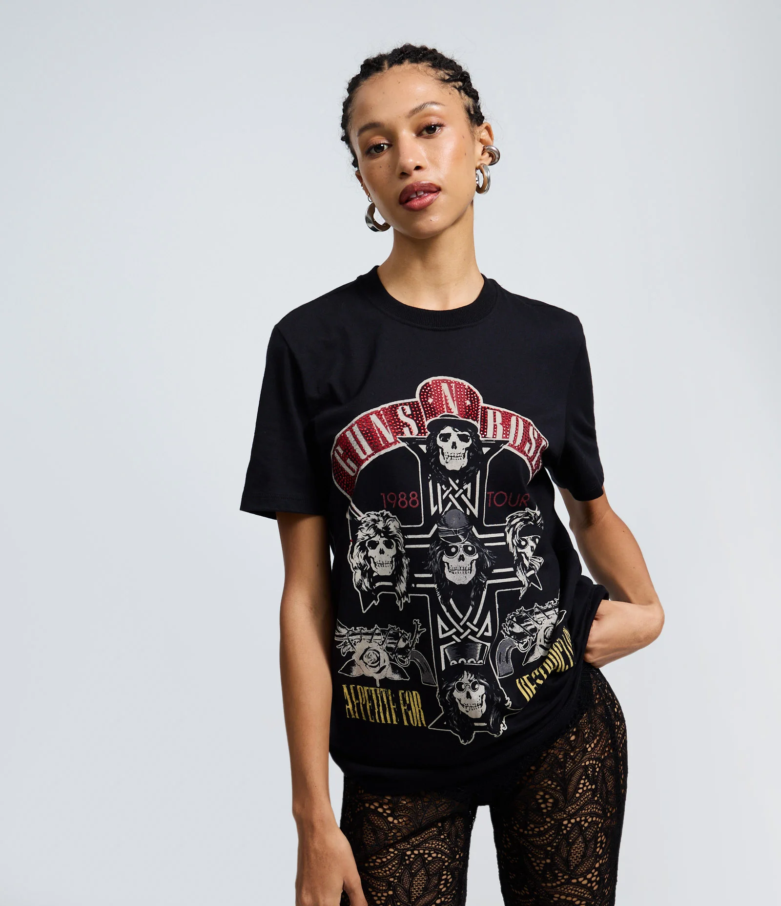 Camiseta Manga Curta com Estampa Guns N' Roses e Strass Preto 1