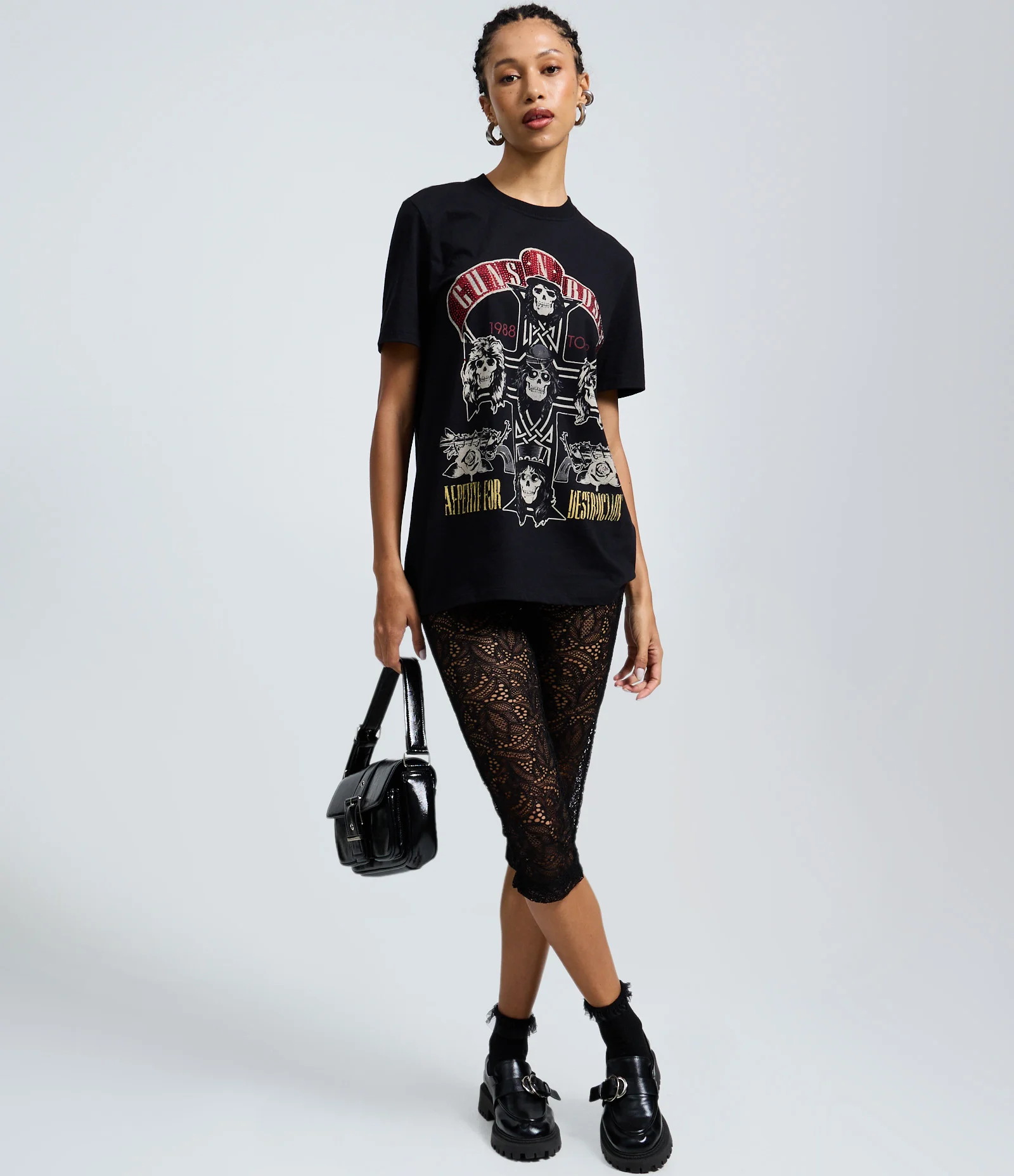 Camiseta Manga Curta com Estampa Guns N' Roses e Strass Preto 2