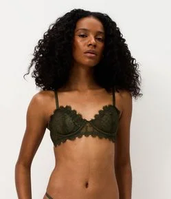 Sutiã Meia Taça em Tule Floral sem Bojo e com Aro