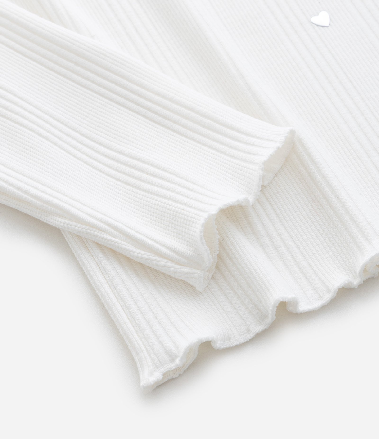 Blusa Infantil Baby Look Canelado com Rebites Corações – Tam 7 a 16 Anos Off White 4