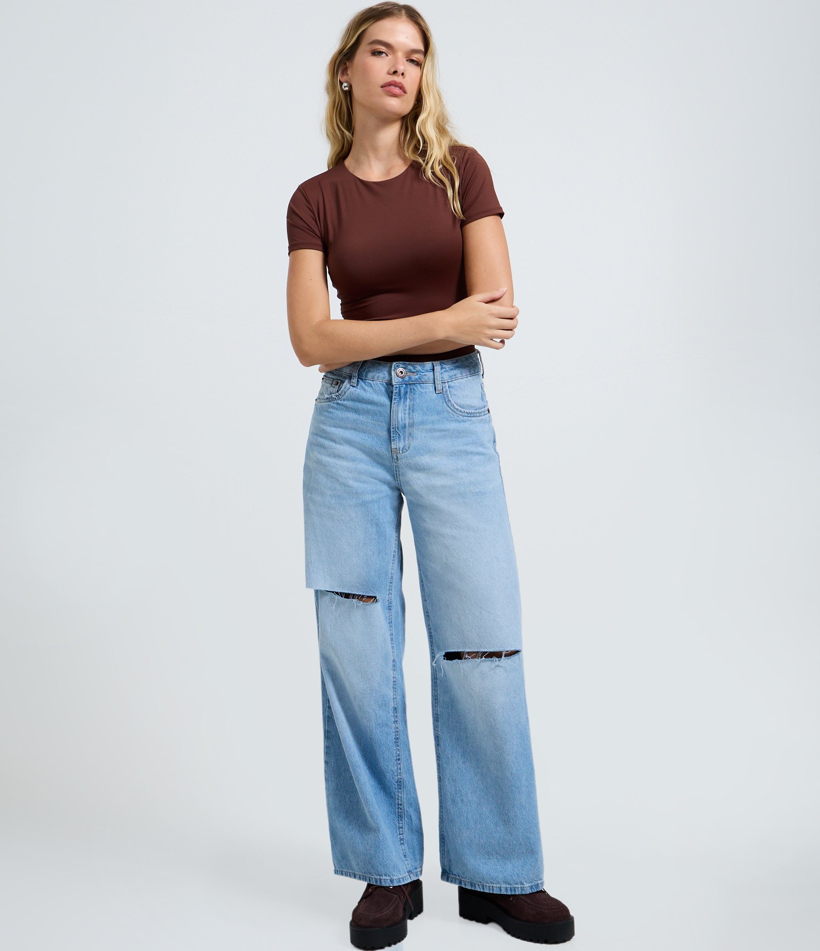 Body Básico em Poliamida com Mangas Curtas Marrom Médio 2