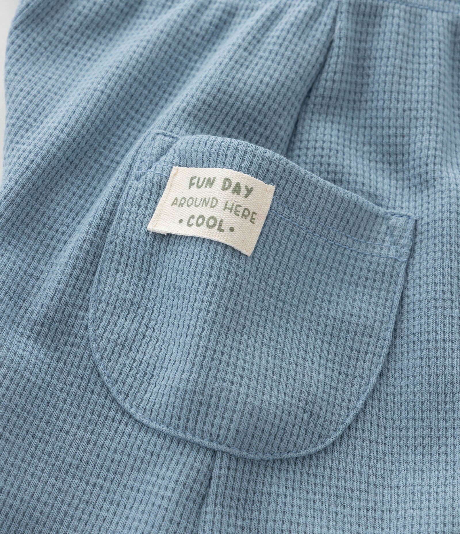 Calça Infantil em Waffle com Textura e Cordão Ajustável – Tam 0 a 18 Meses Azul Claro 5