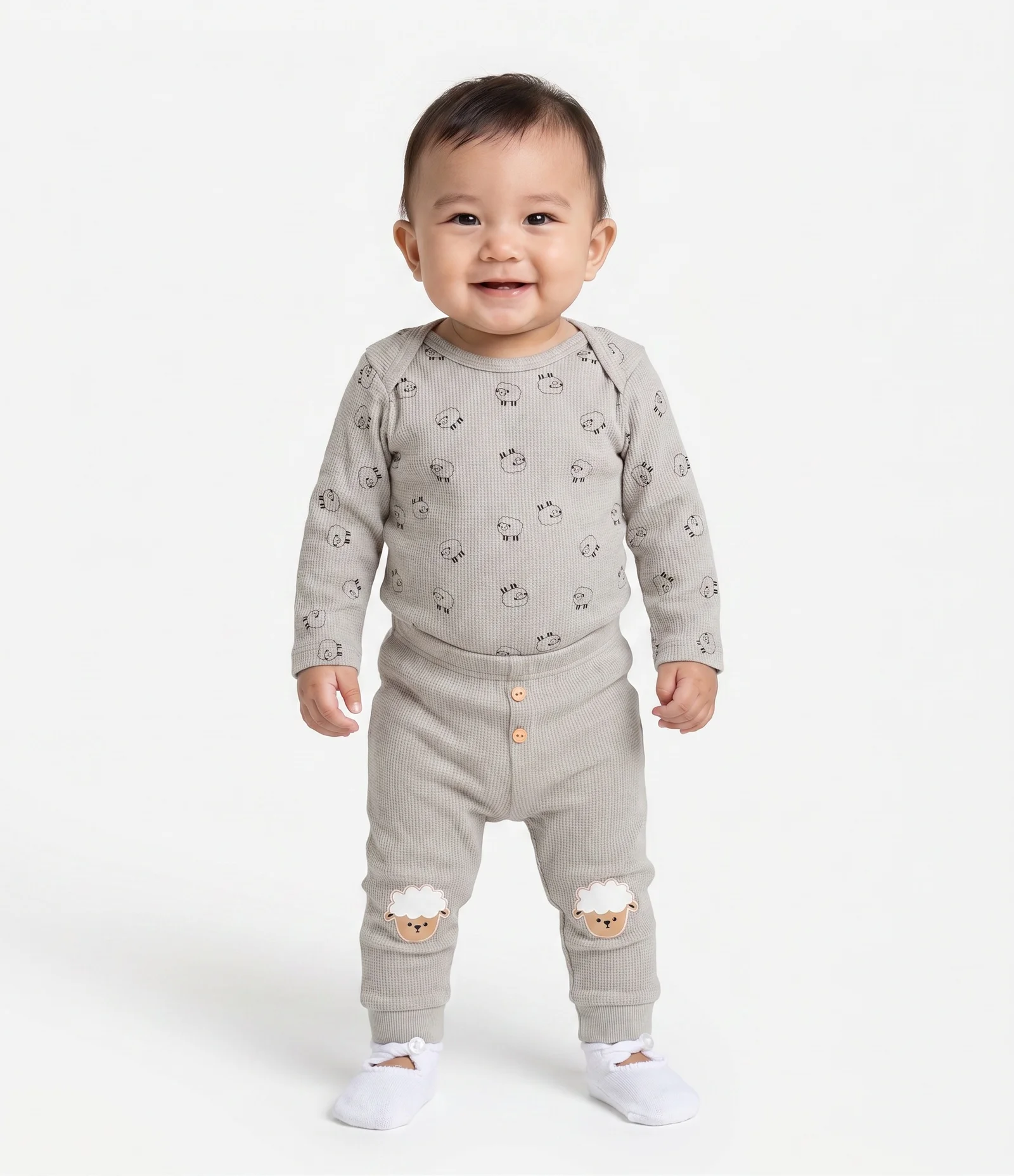 Conjunto Infantil Body e Calça com Ovelhinhas Bordadas – Tam RN a 18 Meses Bege Claro 1
