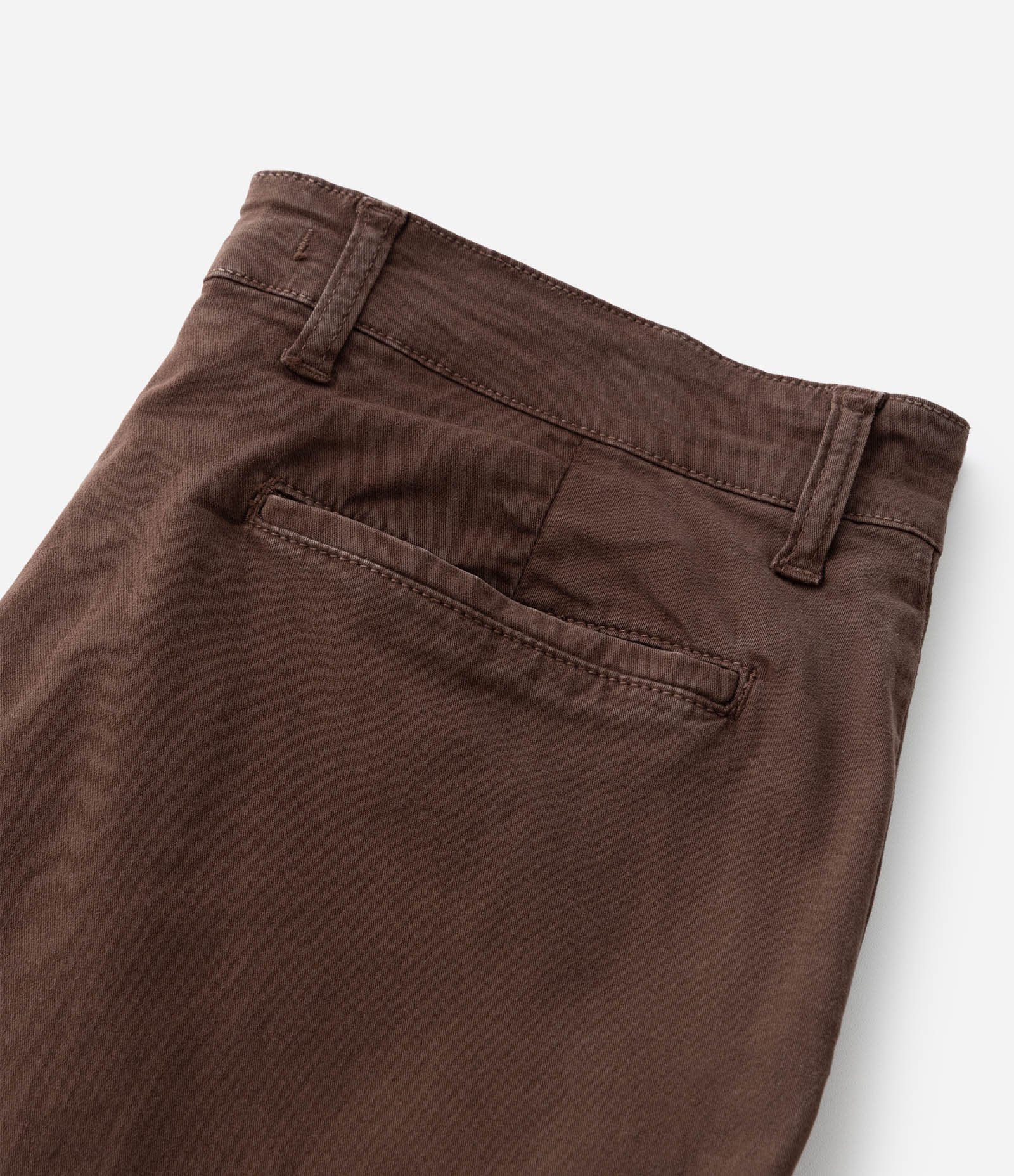 Calça Slim em Sarja Lavada Marrom 4