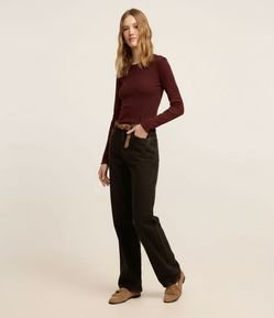 Blusa Básica Canelada em Ribana com Gola Redonda