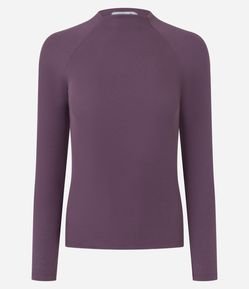 Blusa Básica em Viscose com Gola Alta e Cava Raglan