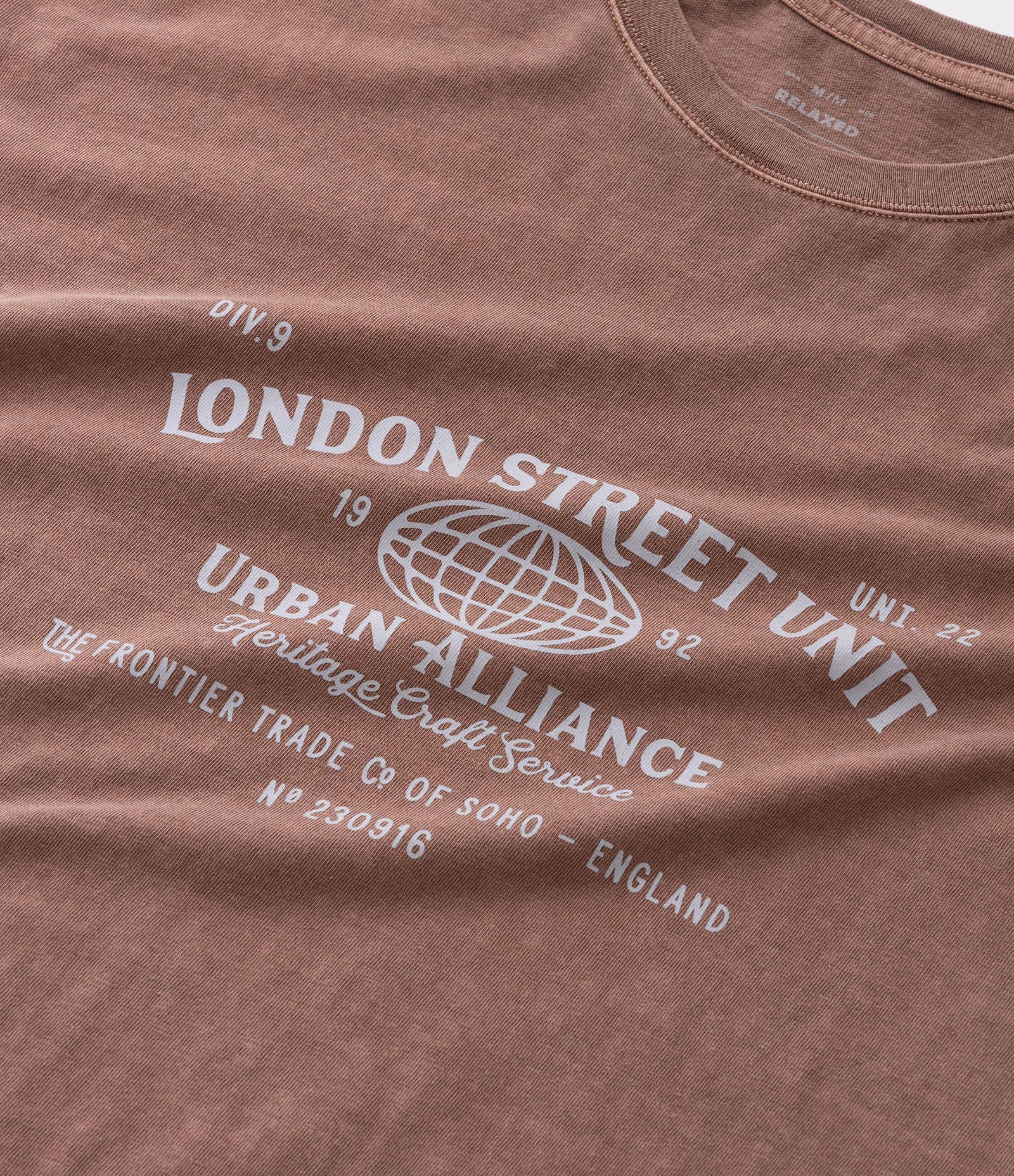 Camiseta Boxy em Algodão com Lettering London Street Unit Marrom 7
