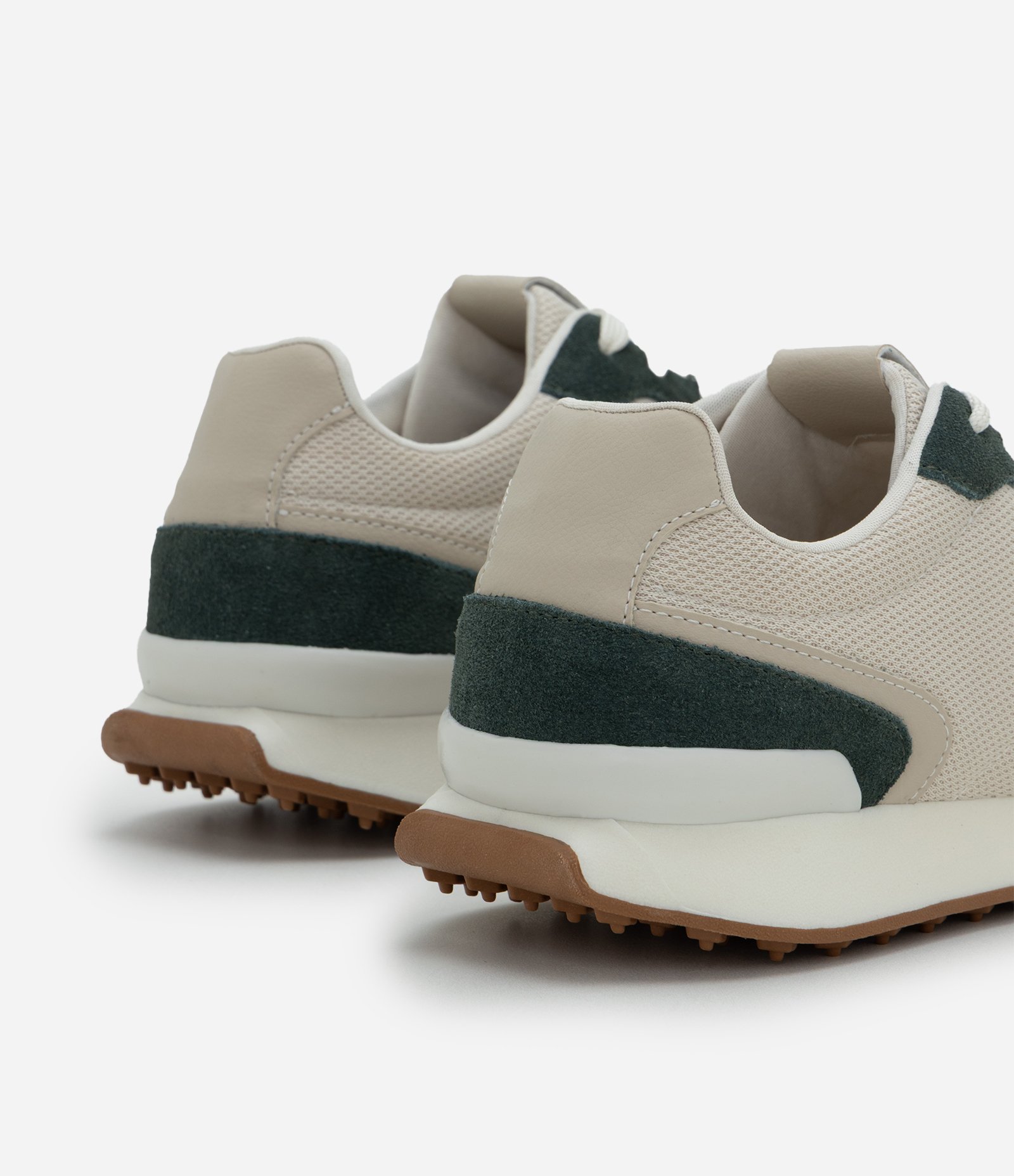 Tênis Jogging em Material Sintético com Textura Branco 5